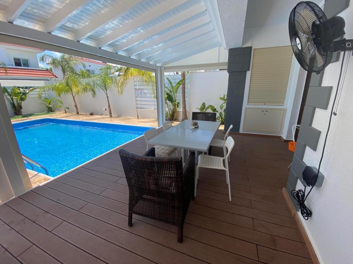 Villa Angel - Exotic Villa 200M From Beach พาราลิมนี ภายนอก รูปภาพ