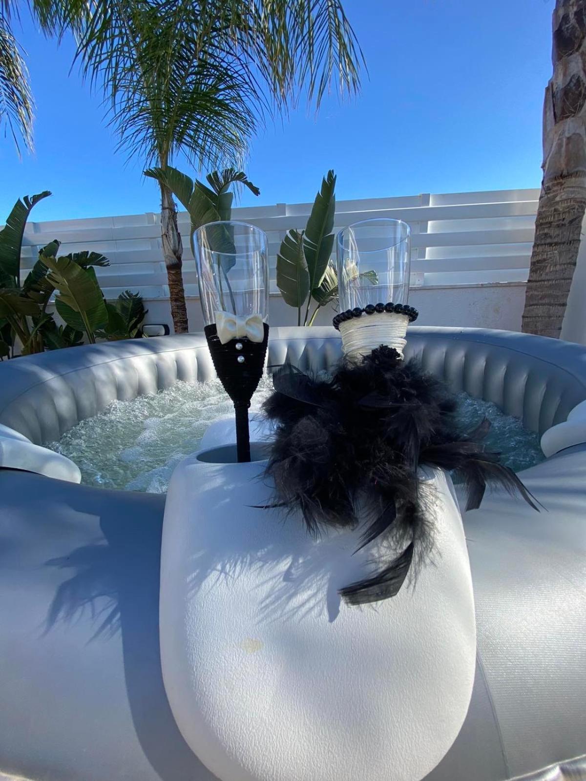 Villa Angel - Exotic Villa 200M From Beach พาราลิมนี ภายนอก รูปภาพ